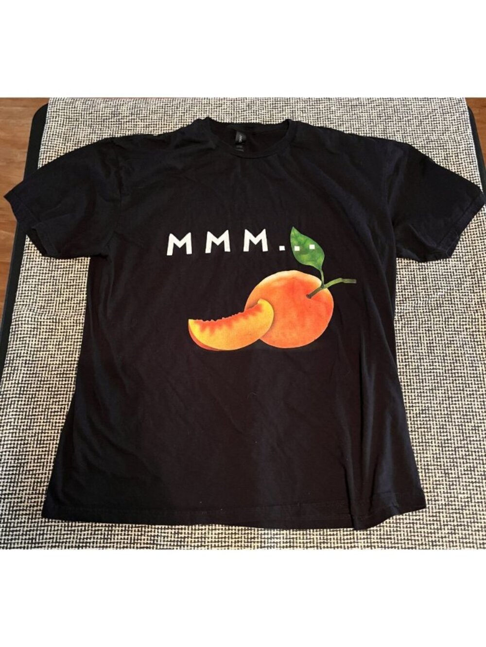 Mmm Peaches Graphic T Shirt Mens XL Black Funny Fruit Tee Gildan